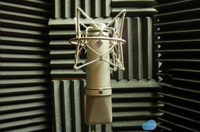 3804Produce radio audio adv with American voice
