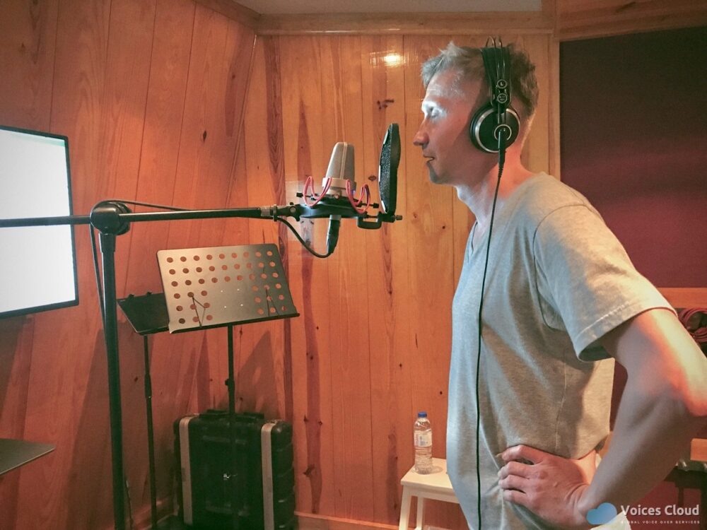 5918Russian native voice actor