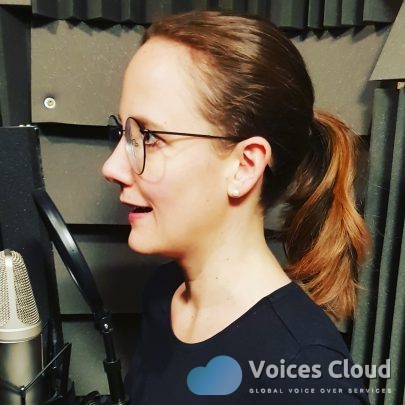 6663German Female Voice for Features