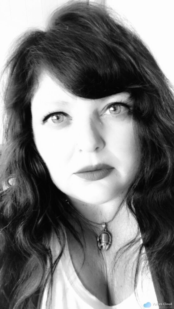 9403Female American voiceover