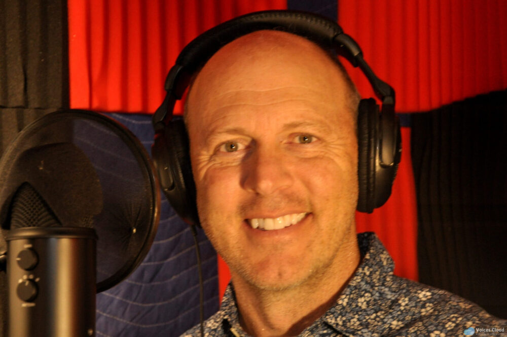 9845American Voice Over Artist