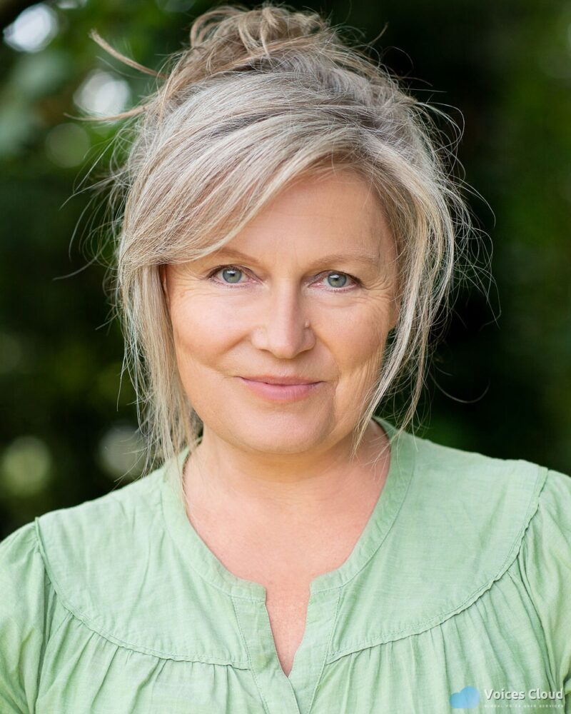 8525British Voice Over Artist