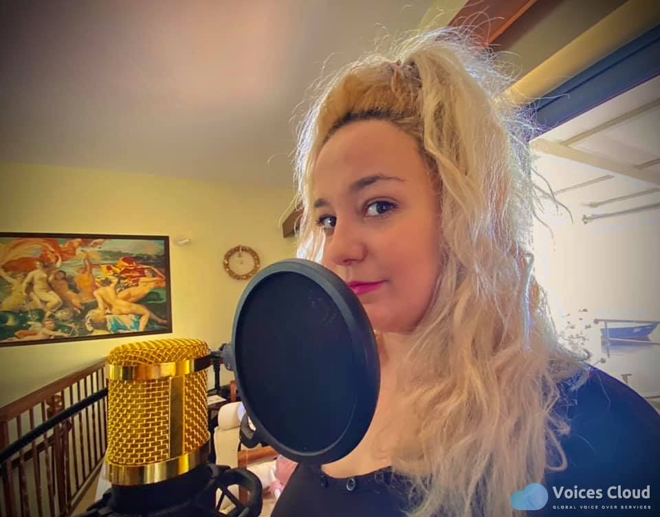 10597Greek Professional Voice Over Artist