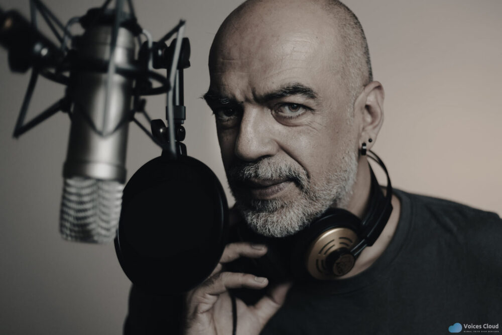 13061Greek Professional Voice Over Artist