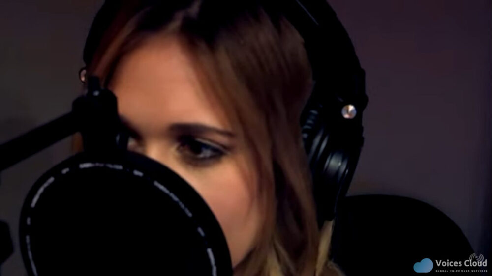 12272LATAM Neutral Voice Over