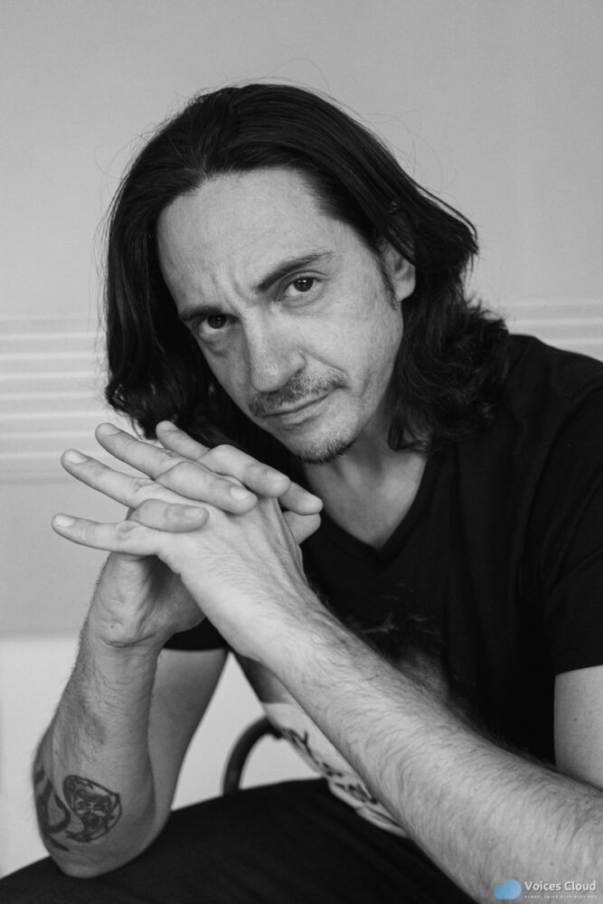 14433Spanish Castilian/Catalán Professional VO