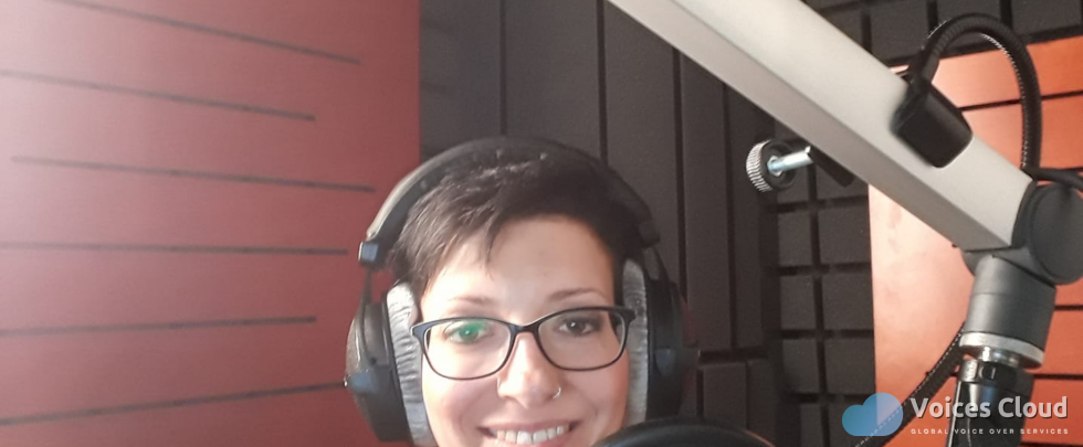 German nat Voicover. English+French non nat