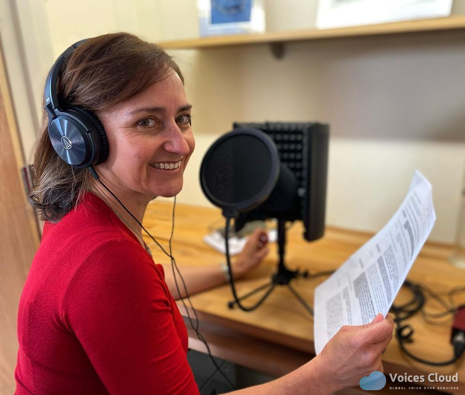18049British female voiceover artist