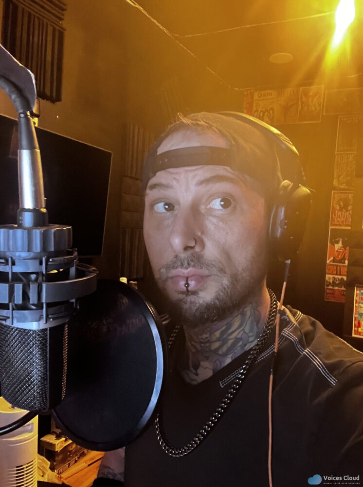 72071American Male Voice over