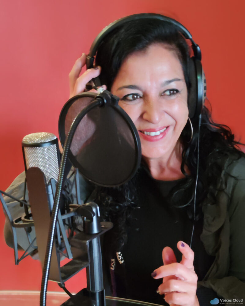 72655Spanish voice over