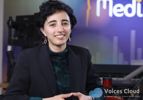 Arabic Female Voice Over, Voix Off