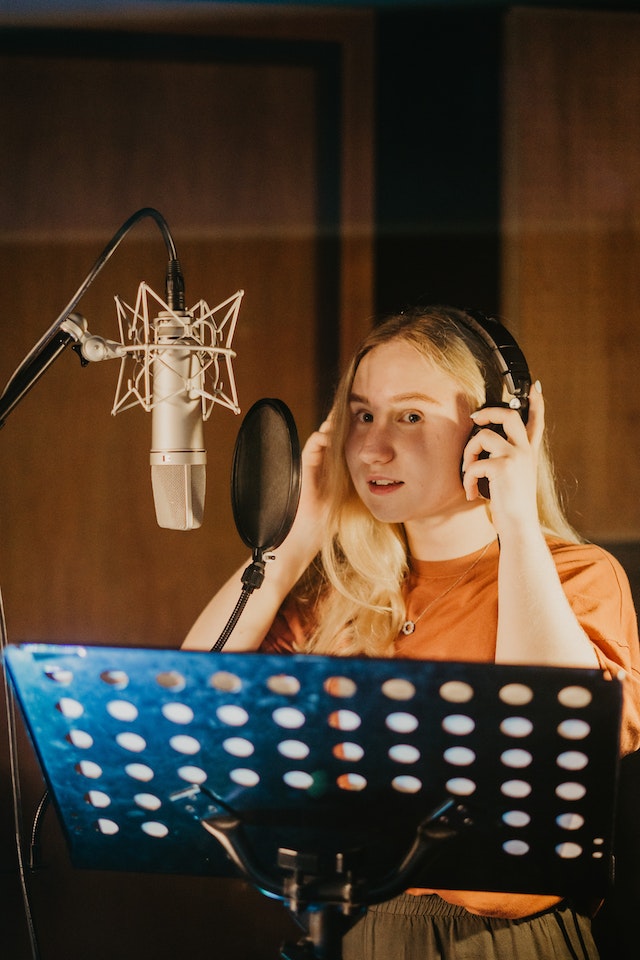 Success In Voice Over Requires Good Communication