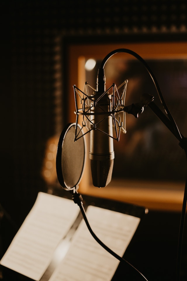 The Risks Of Evaluating Yourself In Relation To Other Voice Artists