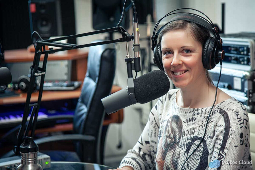 78309Voice-Over Artist. I´ll produce a professional VO in Danish, German and English
