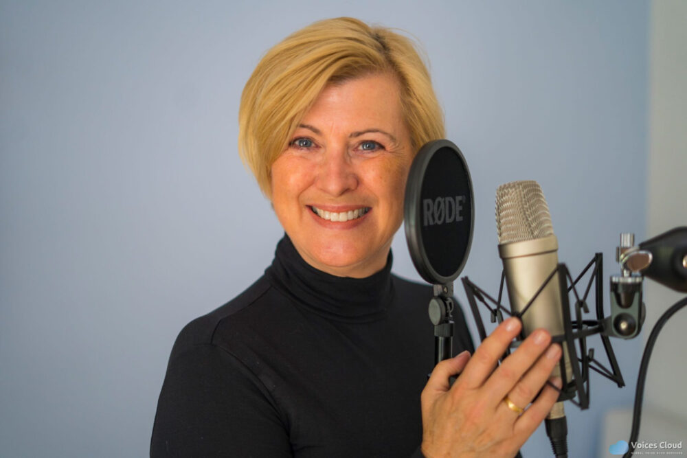 79156Voice-Over Artist. I´ll produce a professional VO in Danish, German and English
